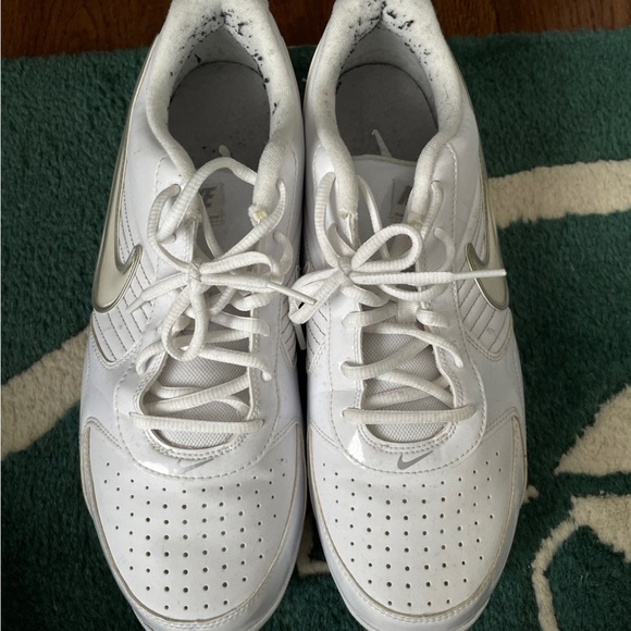 White NIKE Sneakers - Picture 3 of 3